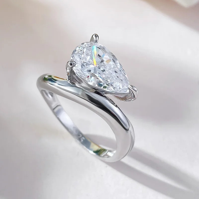 S925 silver moissanite ring teardrop-shaped style light luxury, suitable for dresses, banquets, weddings, gifts