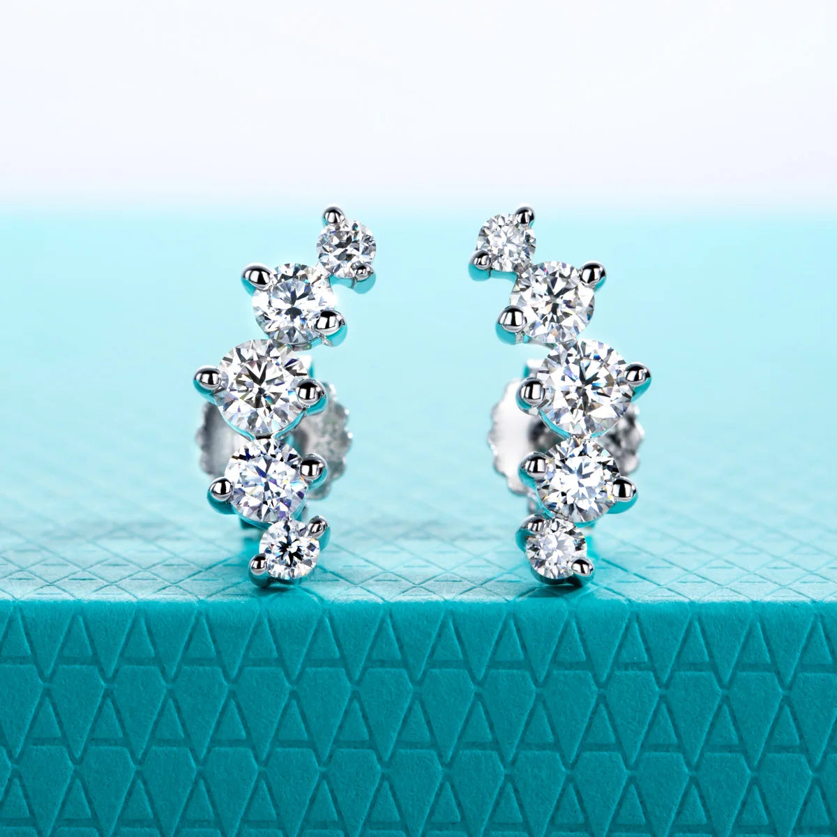 AnuJewel 1.04cttw Moissanite Stud Earrings 925 Sterling Silver Gold Plated Lab Created Diamond Smile Earrings For Women Jewelry
