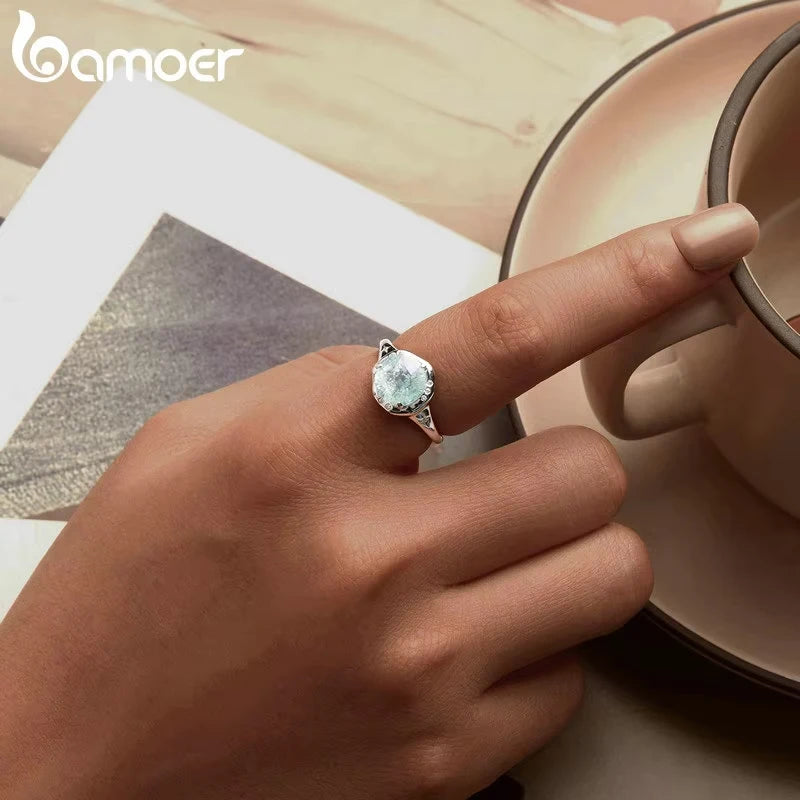 BAMOER Retro Design Round Shape 925 Sterling Silver Solitaire Promise Ring, White Gold Plated Engagement Ring for Women SCR1025