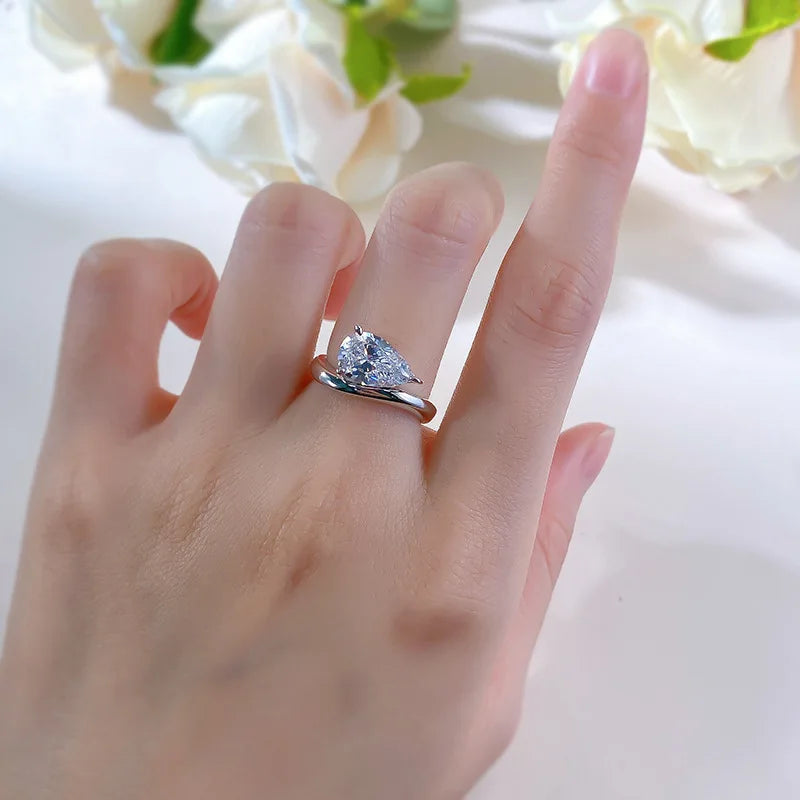 S925 silver moissanite ring teardrop-shaped style light luxury, suitable for dresses, banquets, weddings, gifts